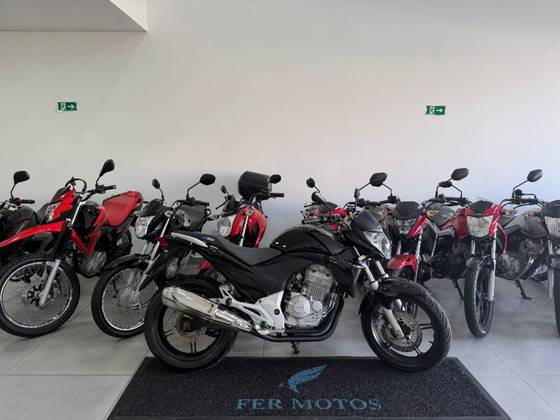 HONDA CB 300R 